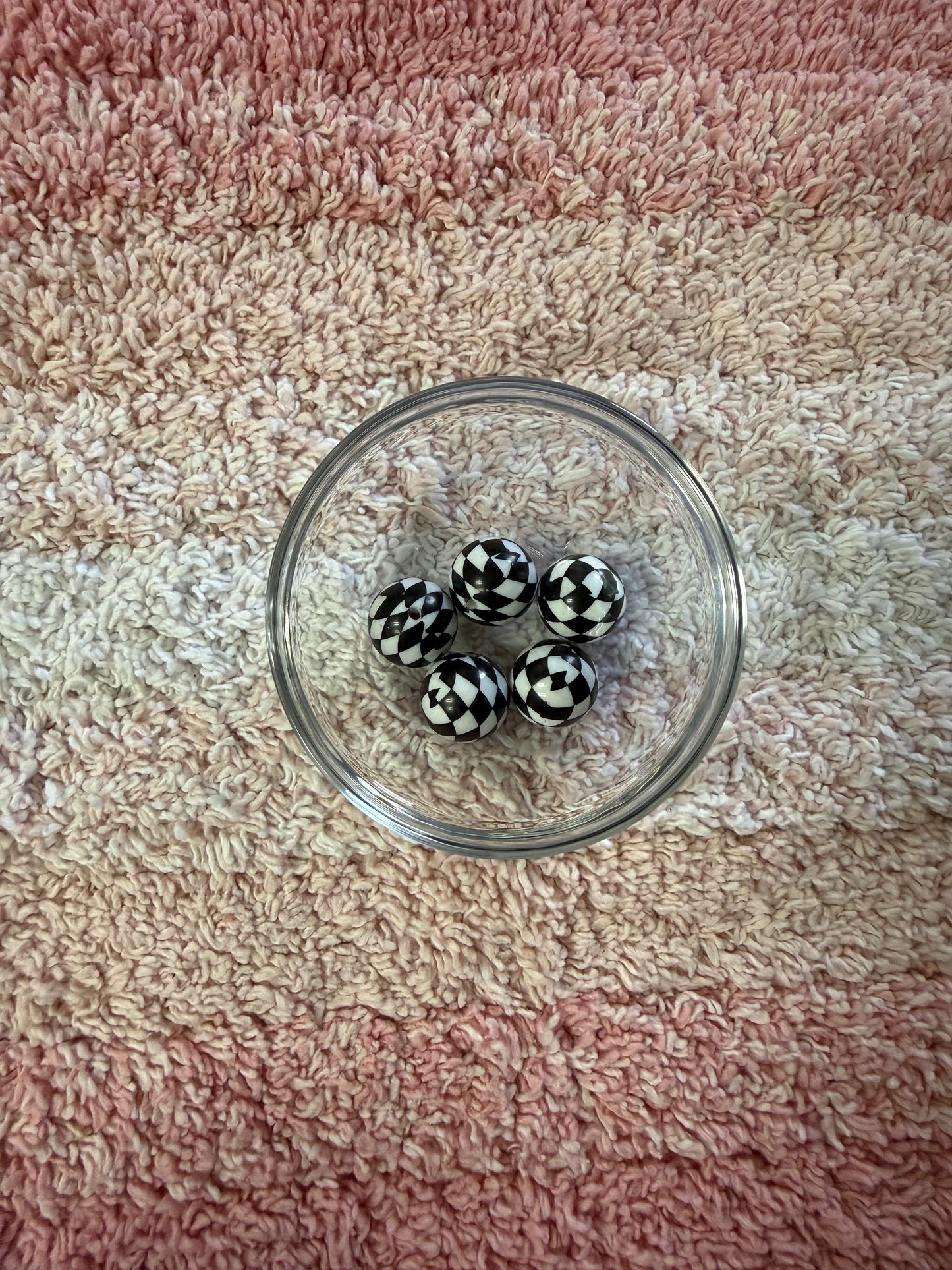 20mm Checkered Bubblegum Beads (5 Beads In A Pack)