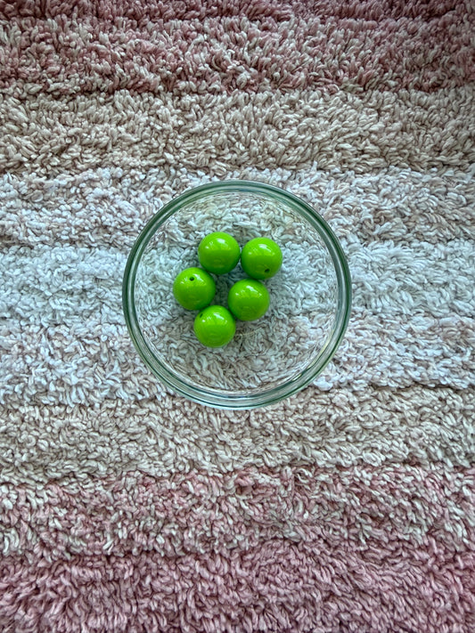 20mm Solid Lime Bubblegum Beads (5 Beads In A Pack)