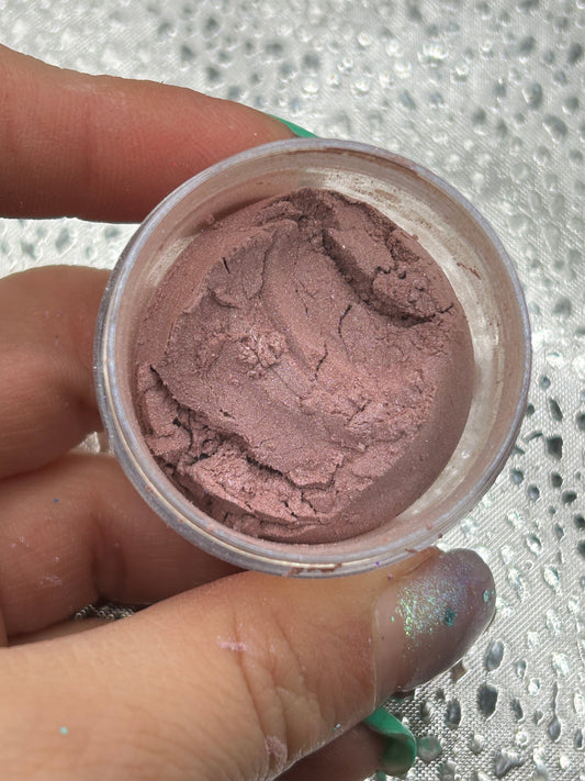 Queen Pink Mica Powder