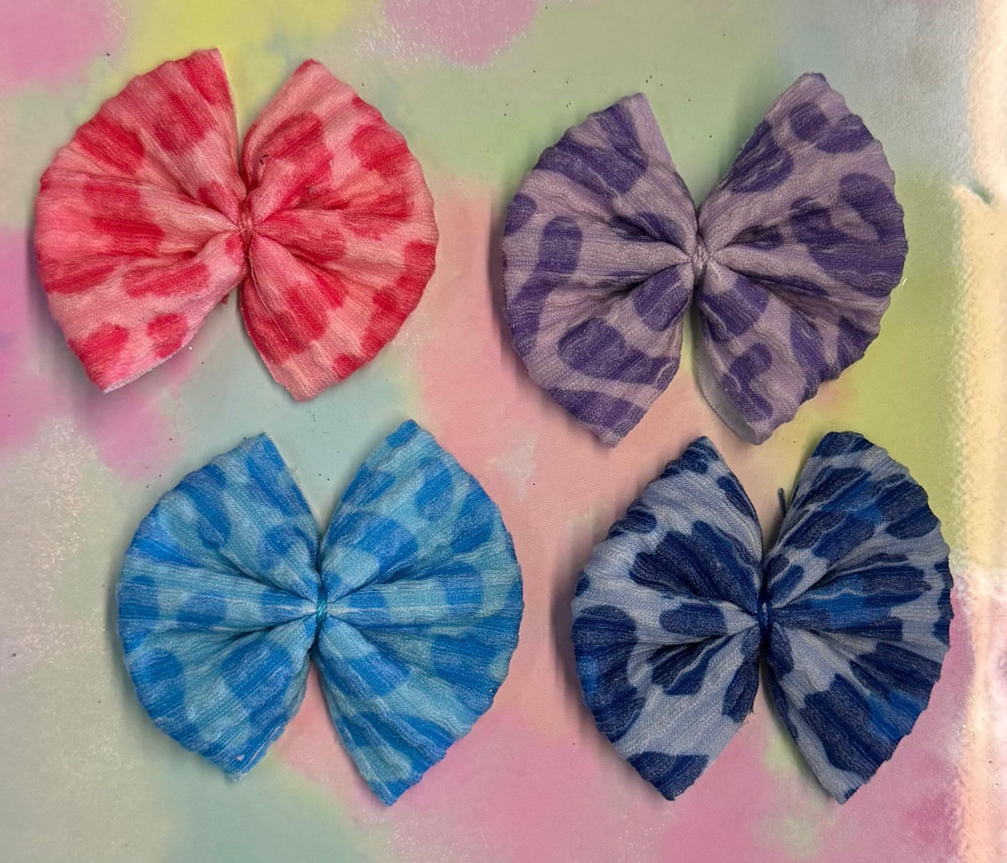 Rainbow Wavy Urban Leopard Mix- Bullet Bow